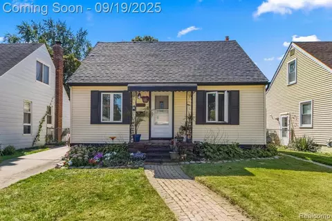 22949 Cleveland St, Dearborn, MI 48124