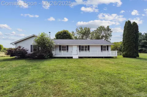 9951 Tangent Rd, Macon, MI 49286