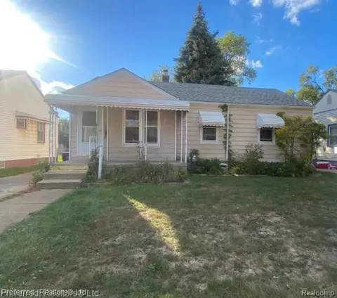 12200 Helen St, Southgate, MI 48195