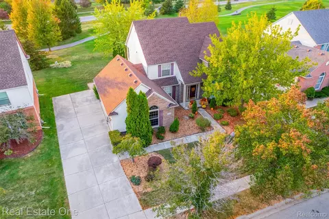 1564 Crowndale Ln, Canton, MI 48188