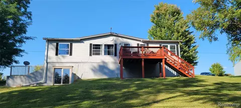 2201 Schnmeid, Belvidere, MI 48886