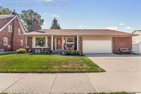 14903 Harrison Ave, Allen Park, MI 48101