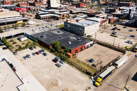 2802 Rivard St, Detroit, MI 48207