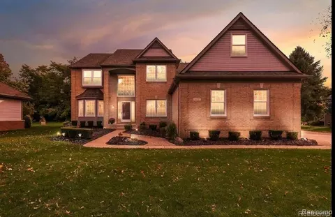 29217 Autumn Rdg, Farmington Hills, MI 48334