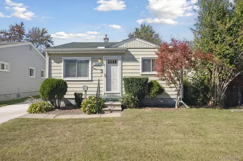 26465 Couzens Ave, Madison Heights, MI 48071
