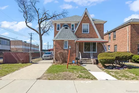 16133 Manor St, Detroit, MI 48221