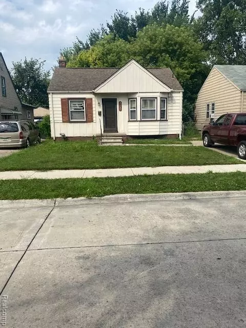 21751 Normandy Ave, Eastpointe, MI 48021