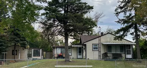 1020 E Princeton Ave, Flint, MI 48505