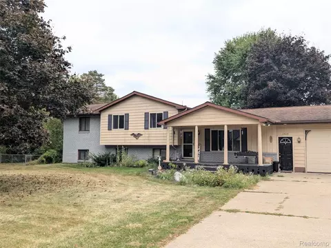 1408 Bowers Rd, Lapeer, MI 48446