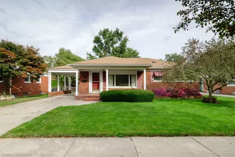 9668 Farmington Rd, Livonia, MI 48150