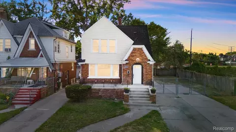 3013 Waverly St, Detroit, MI 48238