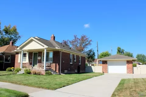 2966 Wilson Ave, Lincoln Park, MI 48146