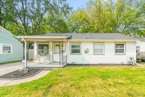 33431 Bendon Ct, Westland, MI 48186