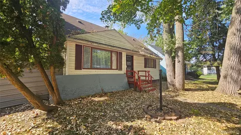 4201 Winona St, Flint, MI 48504