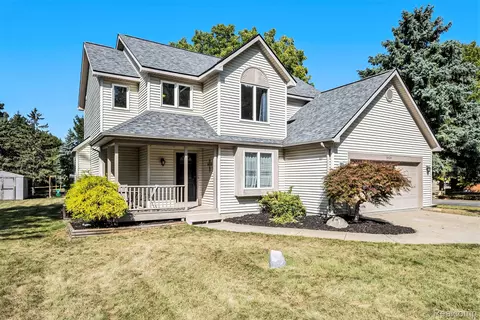 3424 W Shiawassee Ave, Fenton, MI 48430
