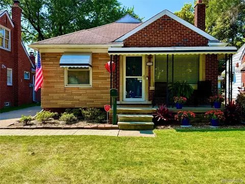 3004 Lincoln St, Dearborn, MI 48124