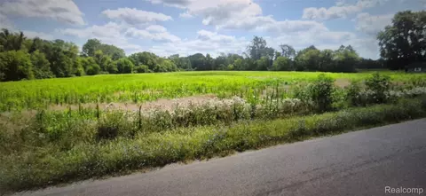 14700 Darling Rd, London, MI 48160