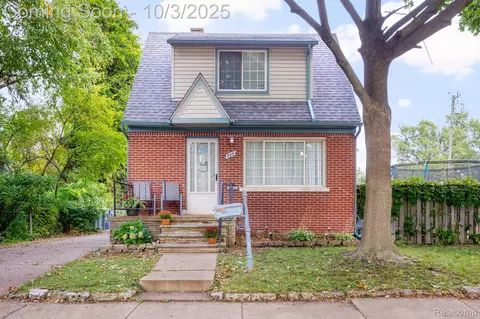808 Kings Hwy, Lincoln Park, MI 48146