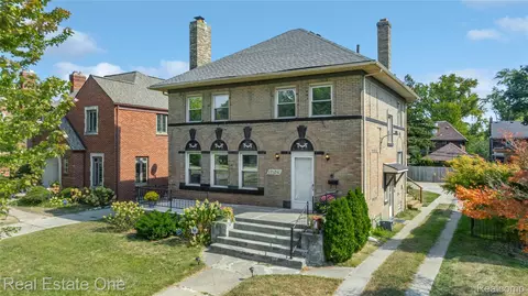 17136 Fairfield St, Detroit, MI 48221