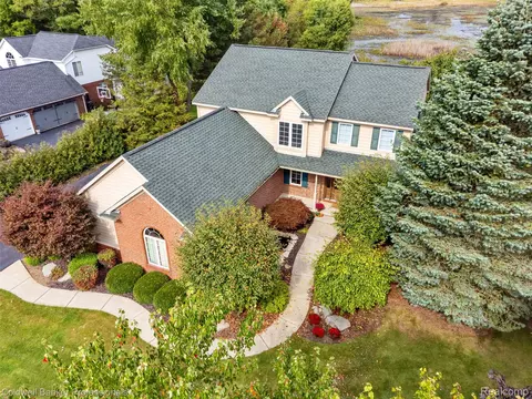 468 Orchard Ridge Dr, Orion, MI 48362
