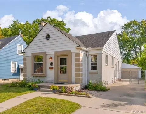 2235 Geneva St, Dearborn, MI 48124