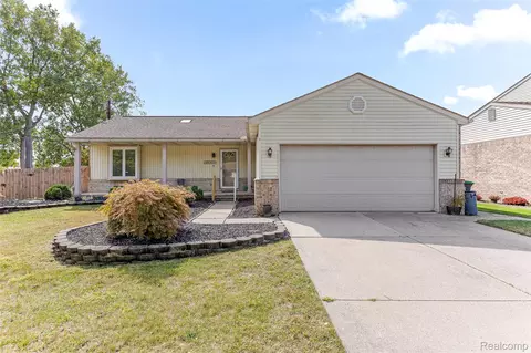 25007 Cary St, Taylor, MI 48180