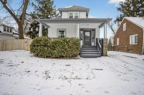 2917 N Michigan Ave, Saginaw, MI 48604