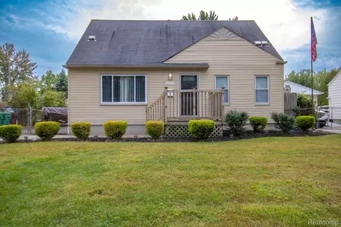29159 Sheridan St, Garden City, MI 48135