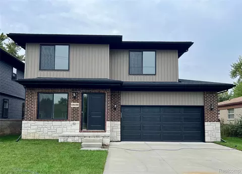 19150 Voiland St, Roseville, MI 48066