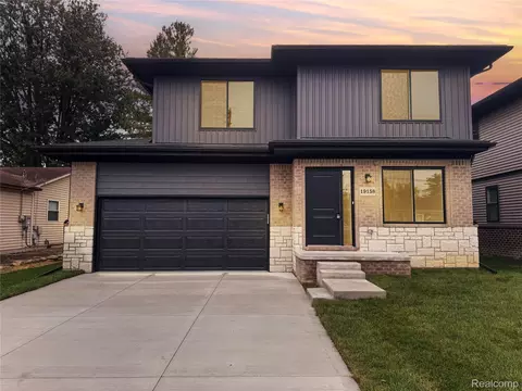 19158 Voiland St, Roseville, MI 48066