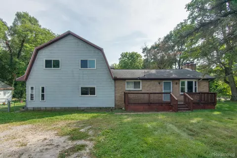 1515 W Frances Rd, Mount Morris, MI 48458