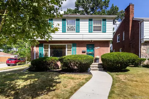 2836 Woodstock Dr, Highland Park, MI 48203
