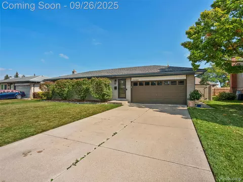 33042 Mccoy Dr, Sterling Heights, MI 48312