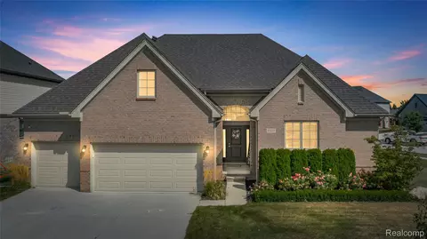 49258 Monarch Dr, Macomb, MI 48044 photo 1