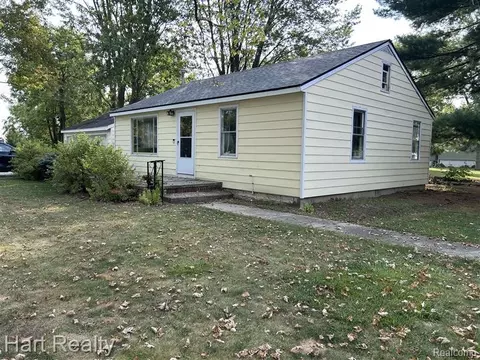 206 Jefferson St, Sandusky, MI 48471