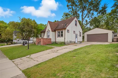 794 Clara Ave, Pontiac, MI 48340