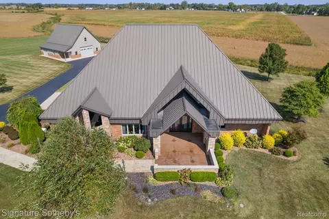 8650 Stone Rd, Maybee, MI 48159