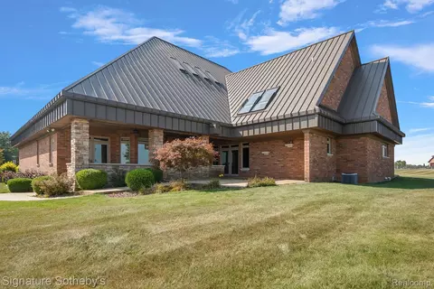 Exterior - 8650 Stone Rd, Maybee, MI 48159 photo 1 of 1
