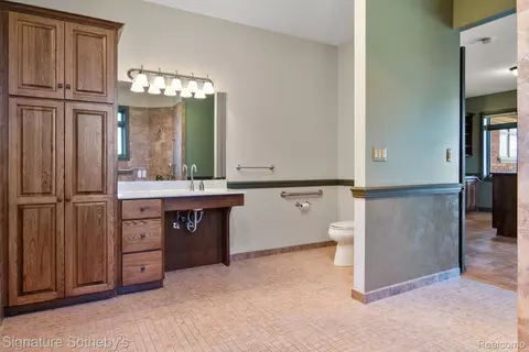 Bath - 8650 Stone Rd, Maybee, MI 48159 photo 3 of 7