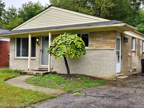 6026 Wilmer St, Westland, MI 48185