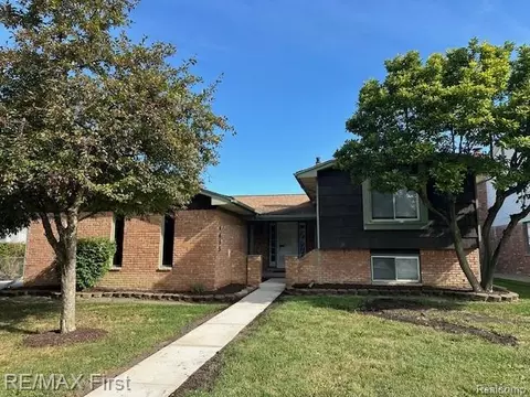 4653 Lucerne Dr, Sterling Heights, MI 48310
