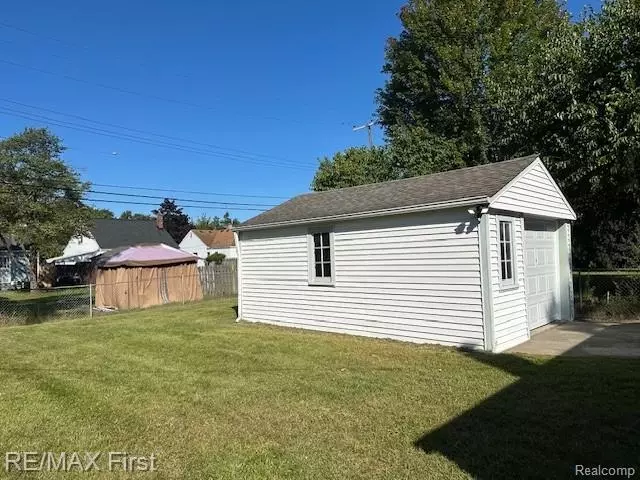 Other - 17175 Five Points St, Redford, MI 48240 photo 5 of 9