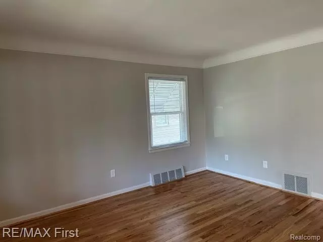 Living - 17175 Five Points St, Redford, MI 48240 photo 1 of 1