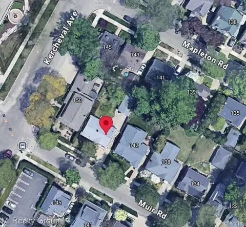 144 Muir Rd, Grosse Pointe Farms, MI 48236