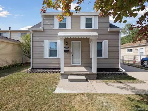 12135 Leverne, Redford, MI 48239