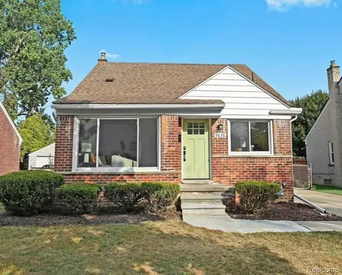 9636 Fenton Ave, Redford, MI 48239