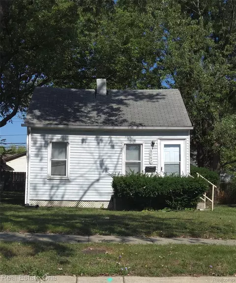 8087 Continental Ave, Warren, MI 48089