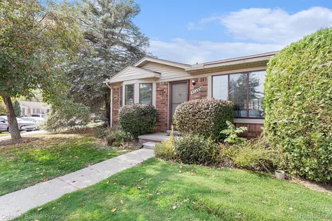57295 Beaconsfield Rd, Washington, MI 48094