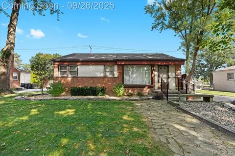 30720 Hathaway St, Livonia, MI 48150
