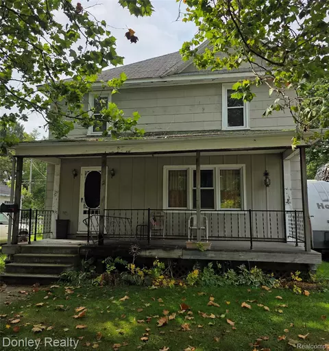 112 Alexander St, Caro, MI 48723